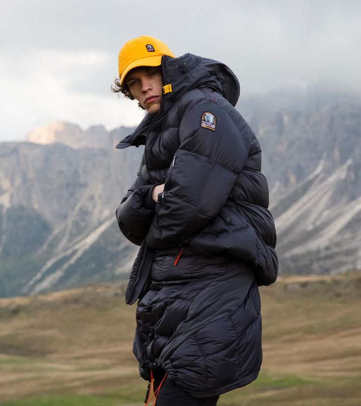 Vestes et doudounes Parajumpers chez Lesthete, conçues pour résister aux conditions les plus extrêmes avec élégance et technicité.