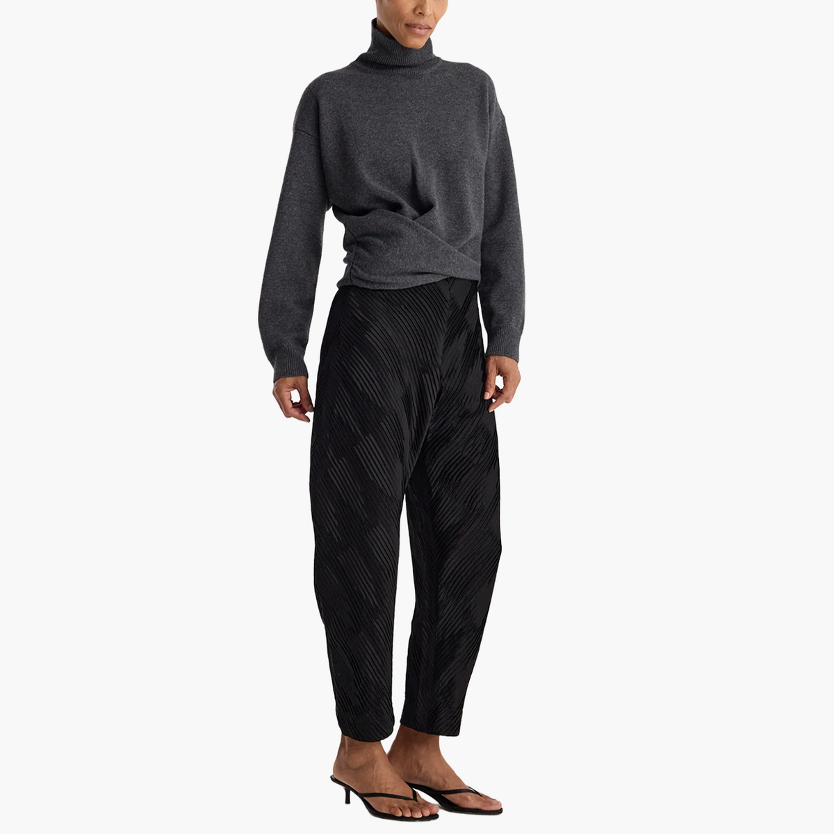 Pull Col Roulé Sculptural