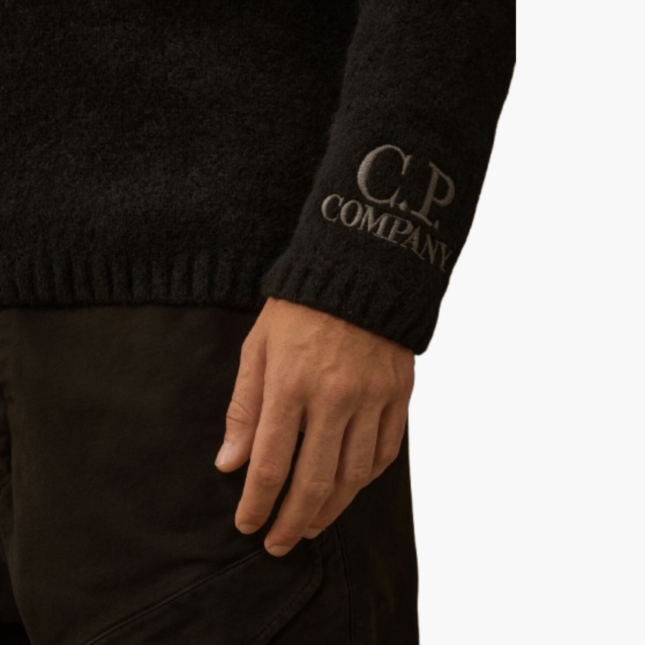 Pull C.P. Company col roulé noir laine merinos