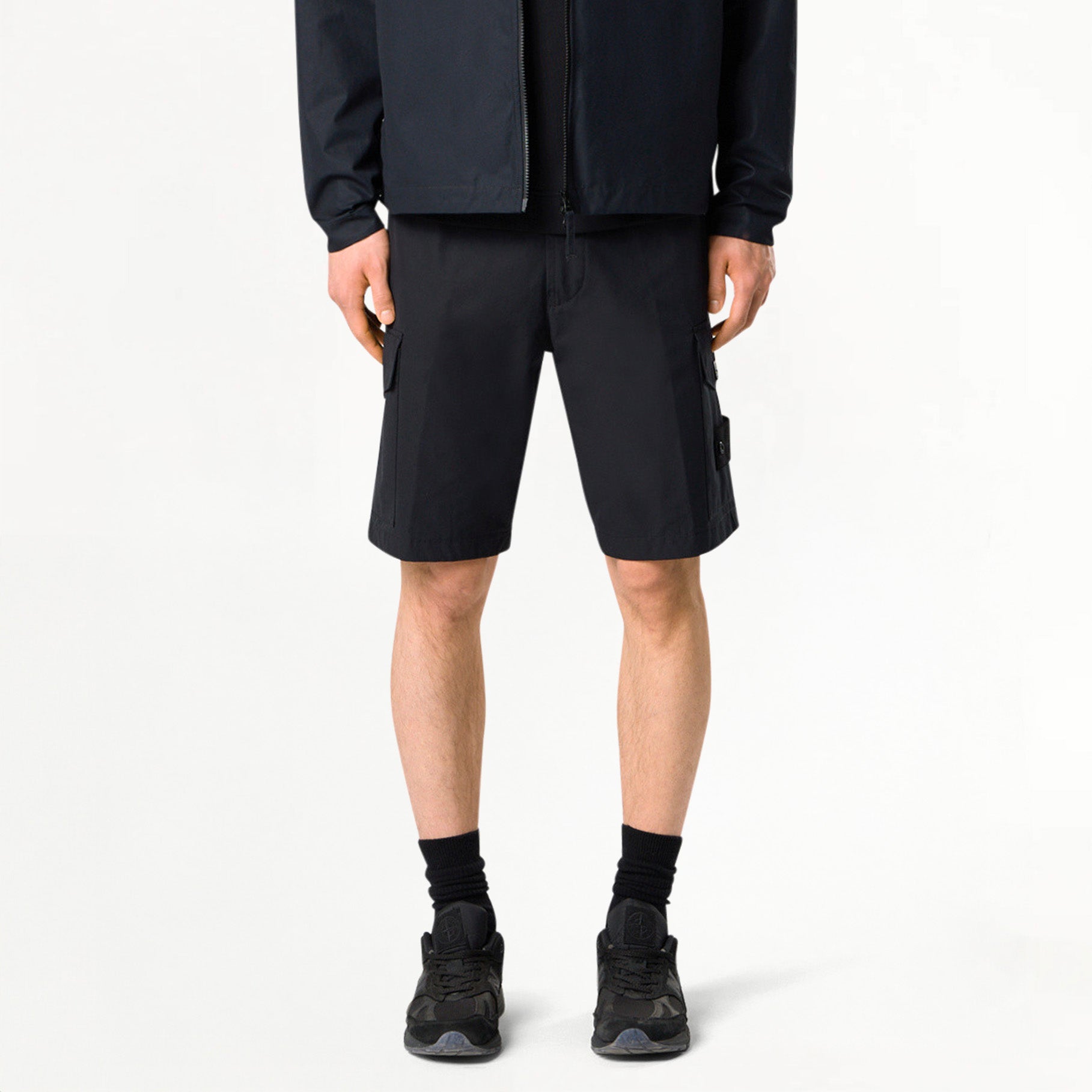 Short Cargo Stone Island Ghost en Coton Canvas L100014 Noir