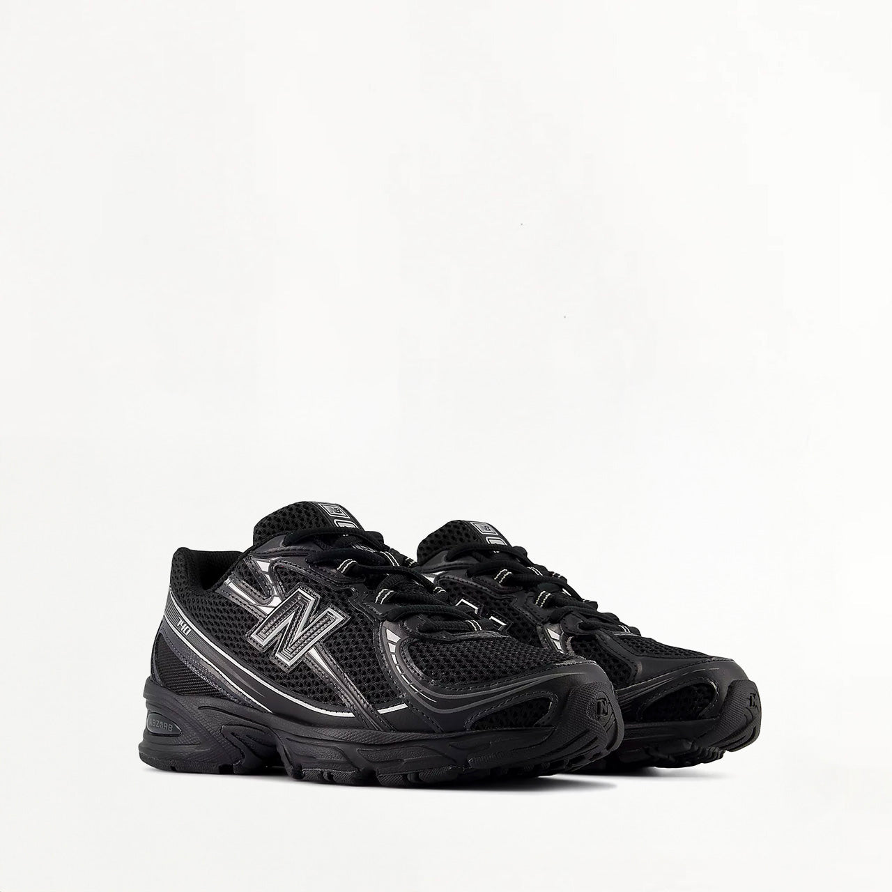 Sneakers New Balance 740 Black/Silver Metallic