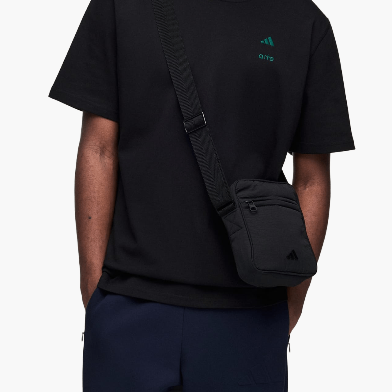 Sacoche Adidas x Arte Antwerp Noire