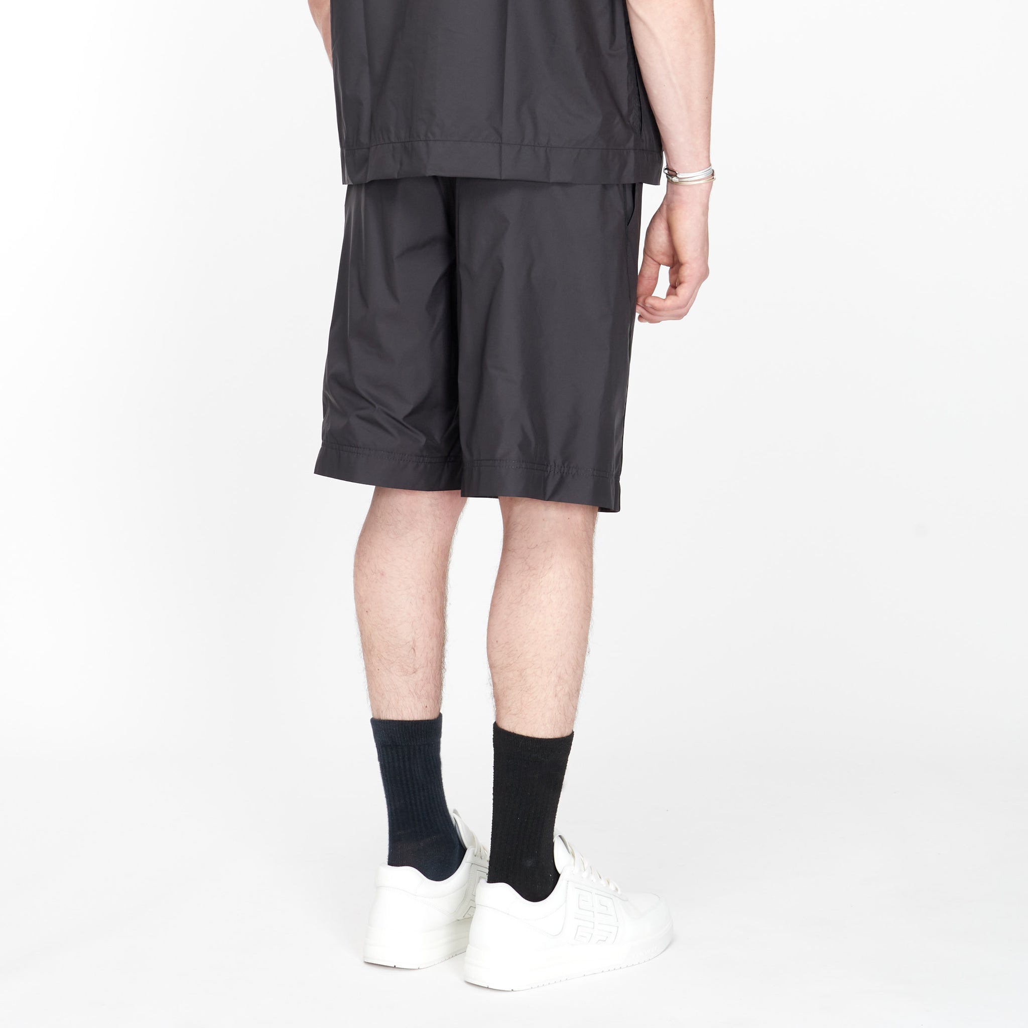 Short Givenchy TK-MX