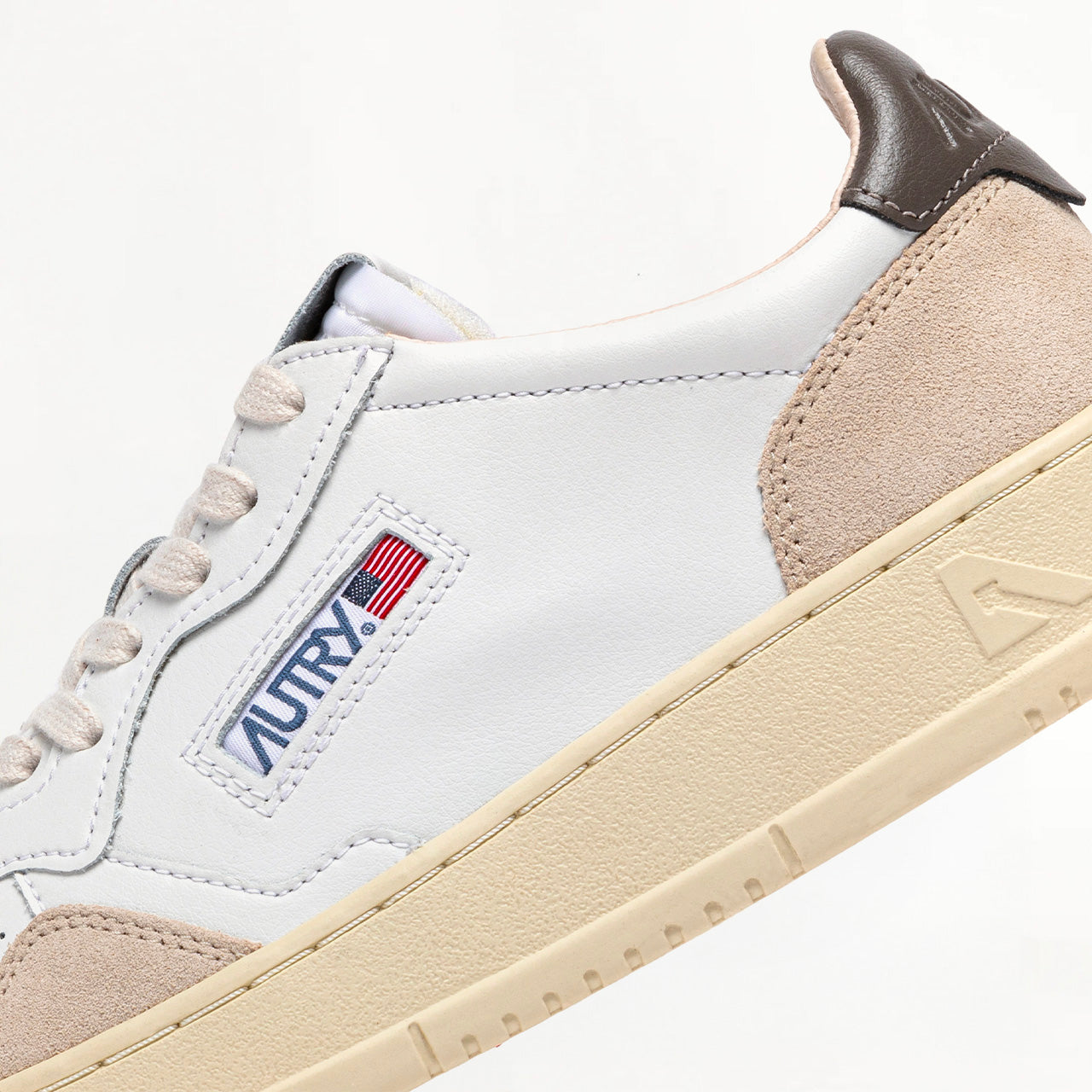 Sneakers Autry Medalist Low en Cuir et Daim Blanc et Marron
