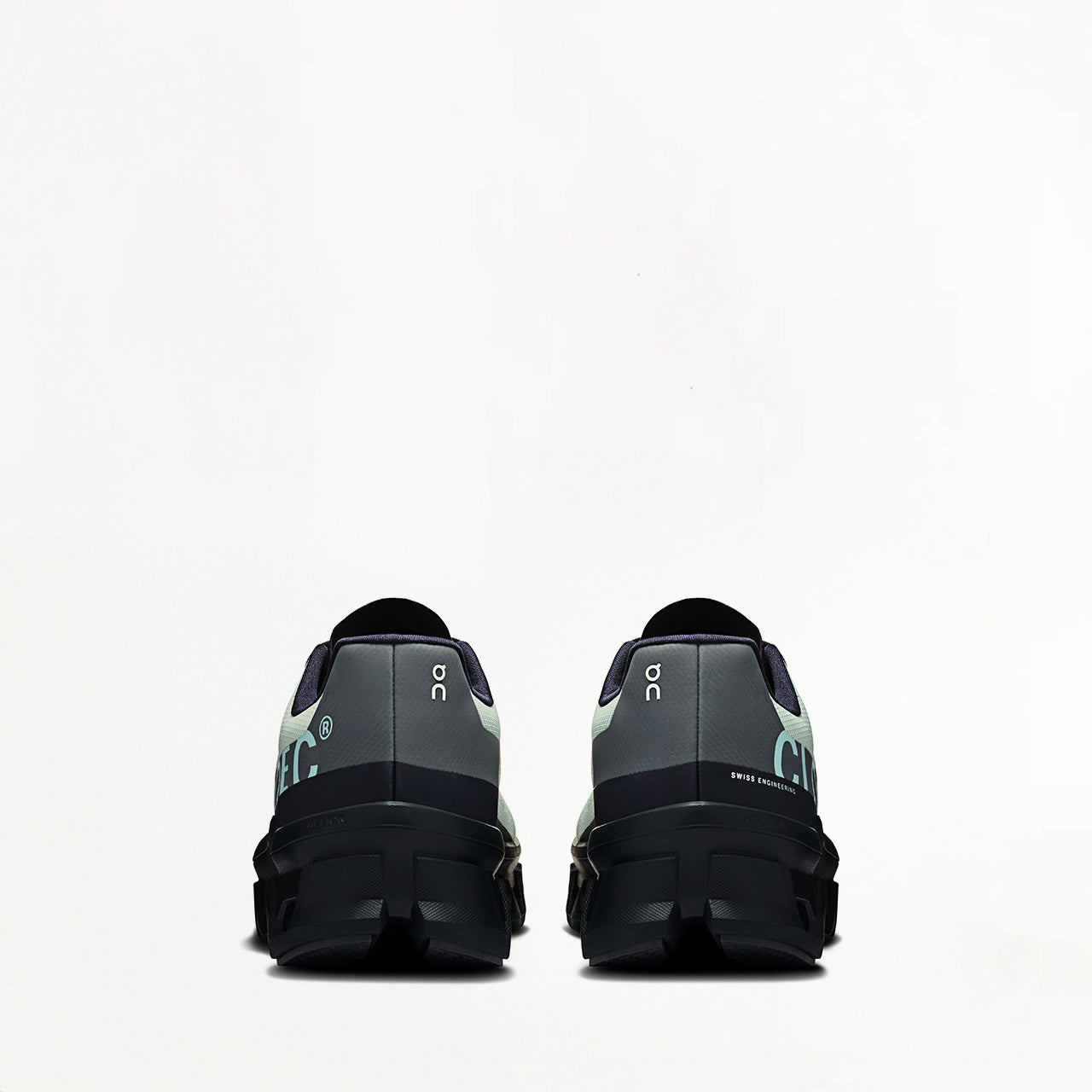 Sneaker Running On Cloudmonster Glacier Noir