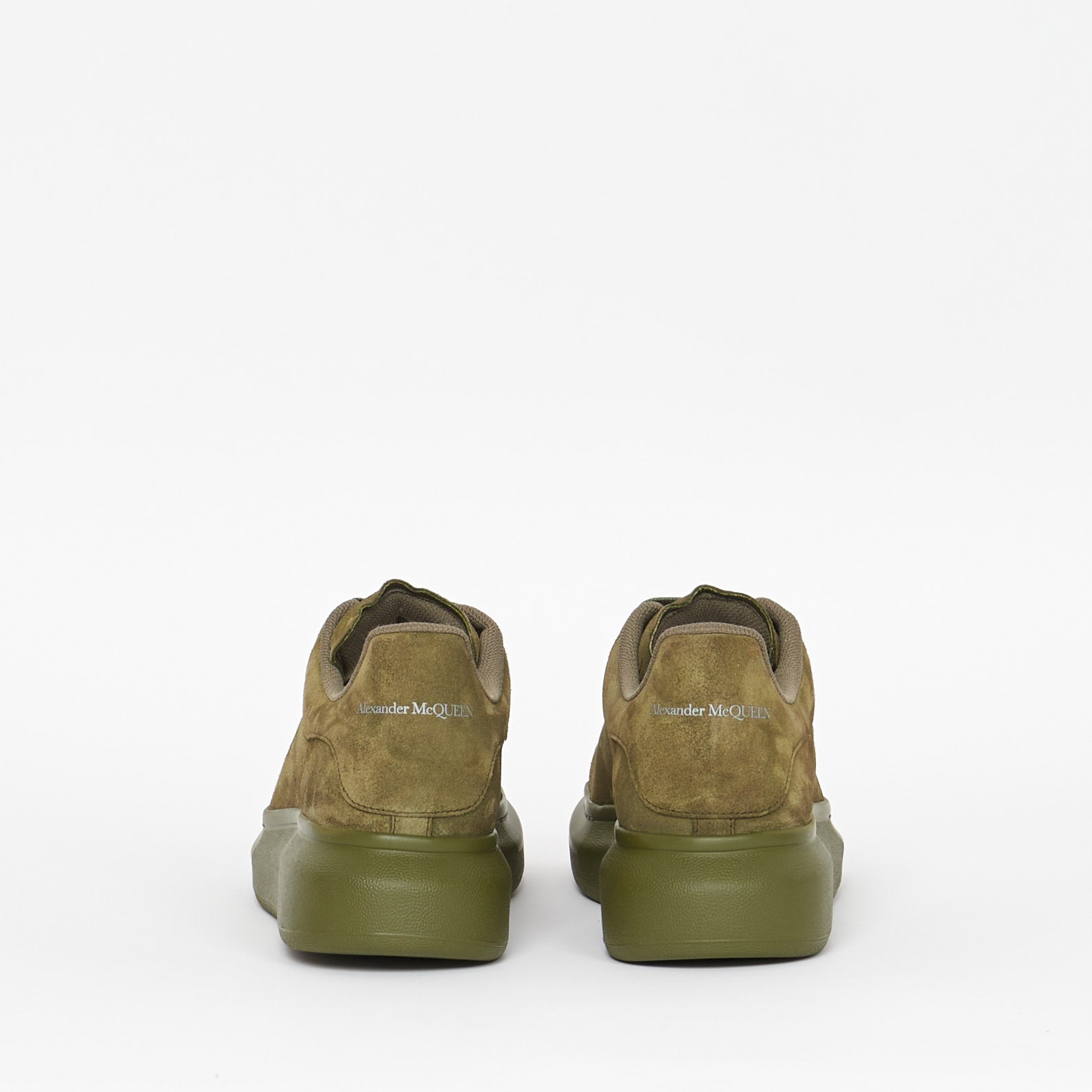 Sneakers McQueen Oversize en Suède Kaki