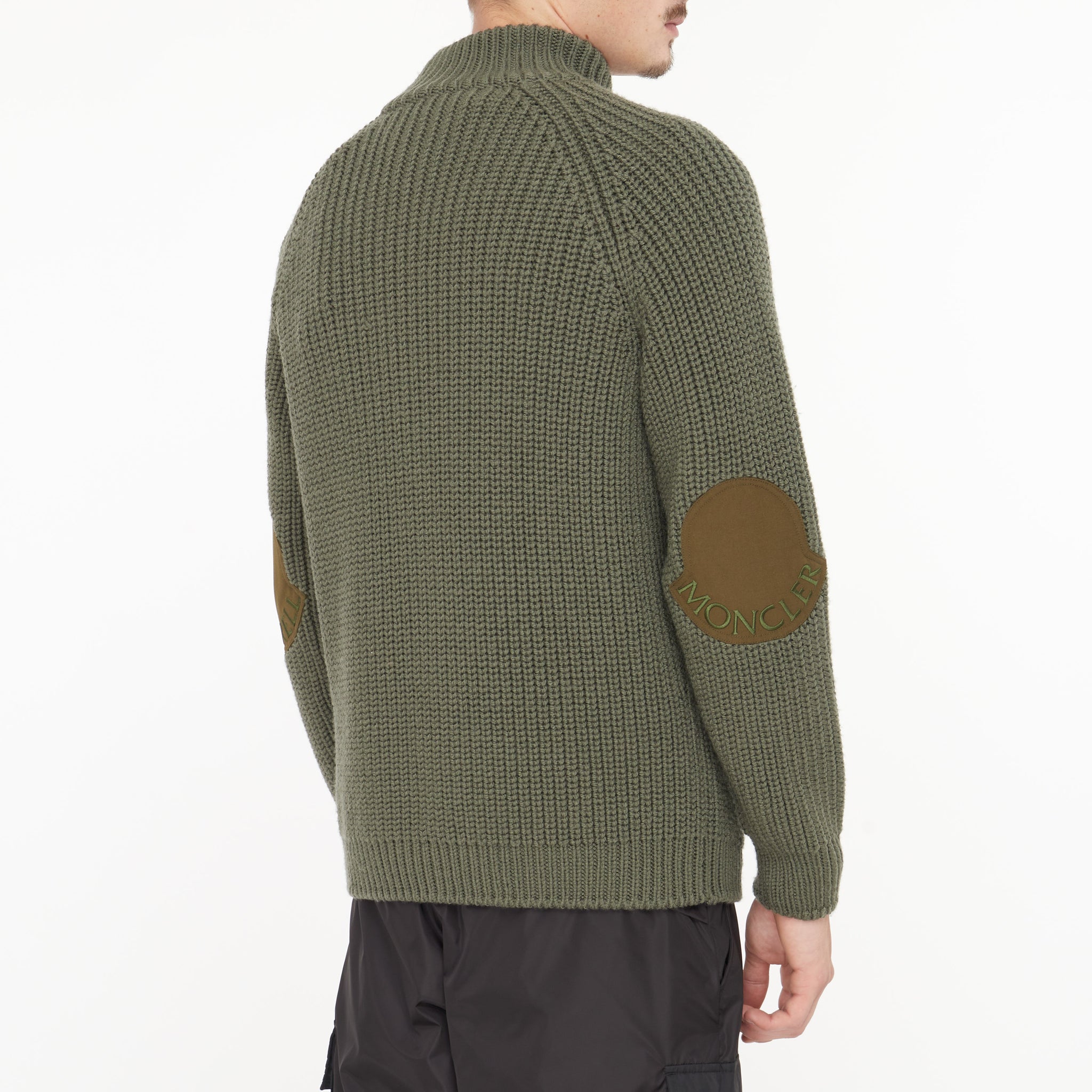 Pull Moncler X Pharrell Williams en maille Kaki
