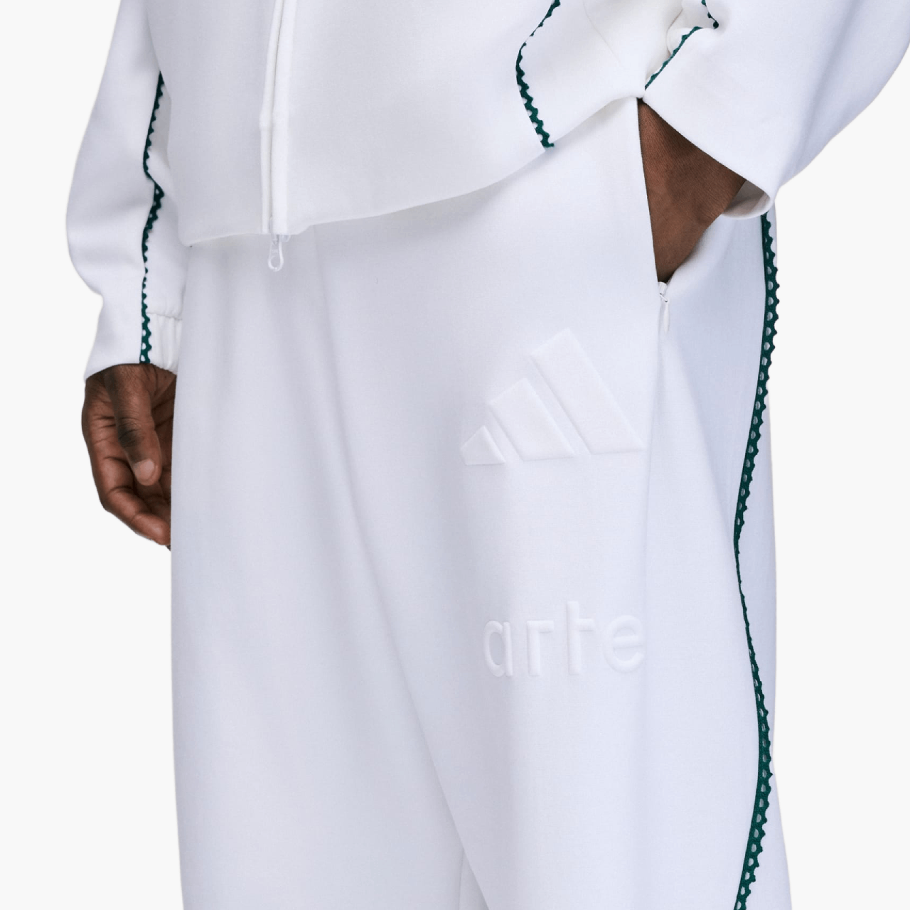 Pantalon Z.N.E. Adidas x Arte Blanc