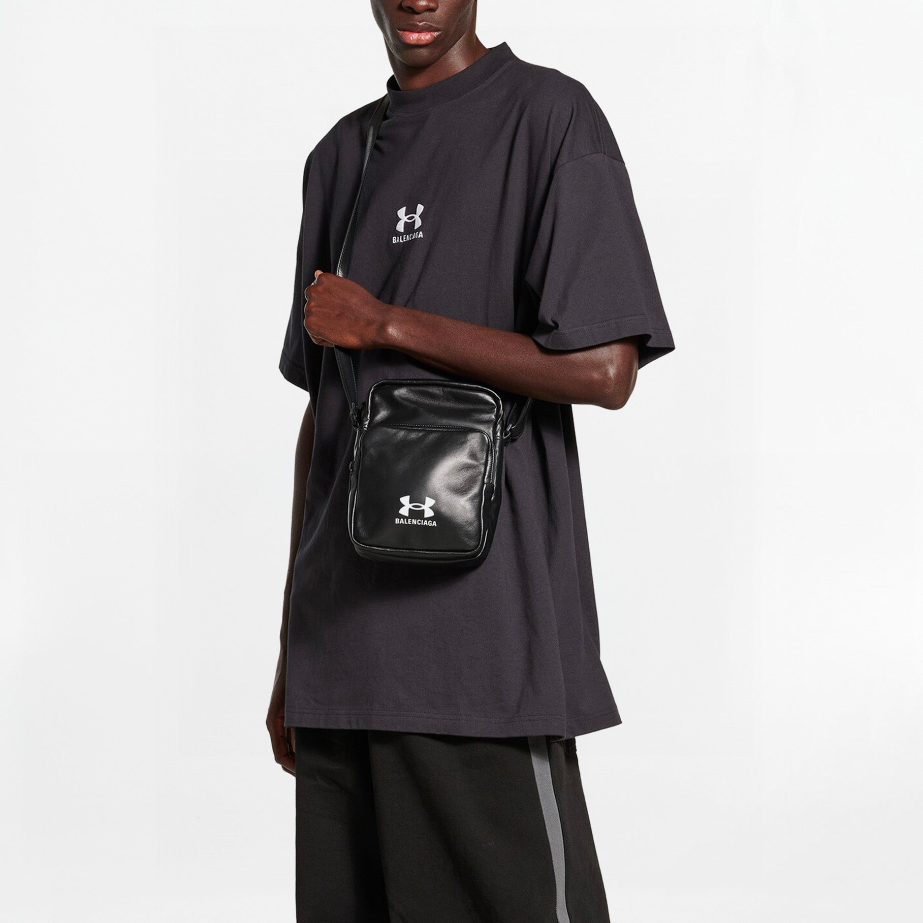 T-shirt Balenciaga Under Armour Oversize Noir