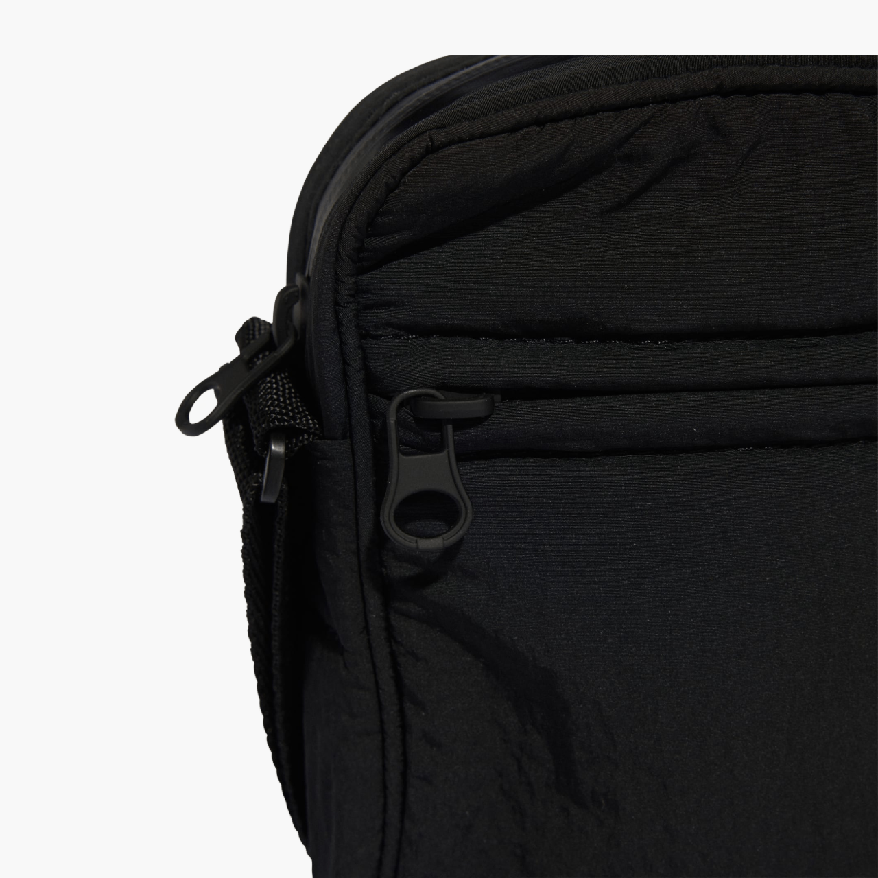 Sacoche Adidas x Arte Antwerp Noire