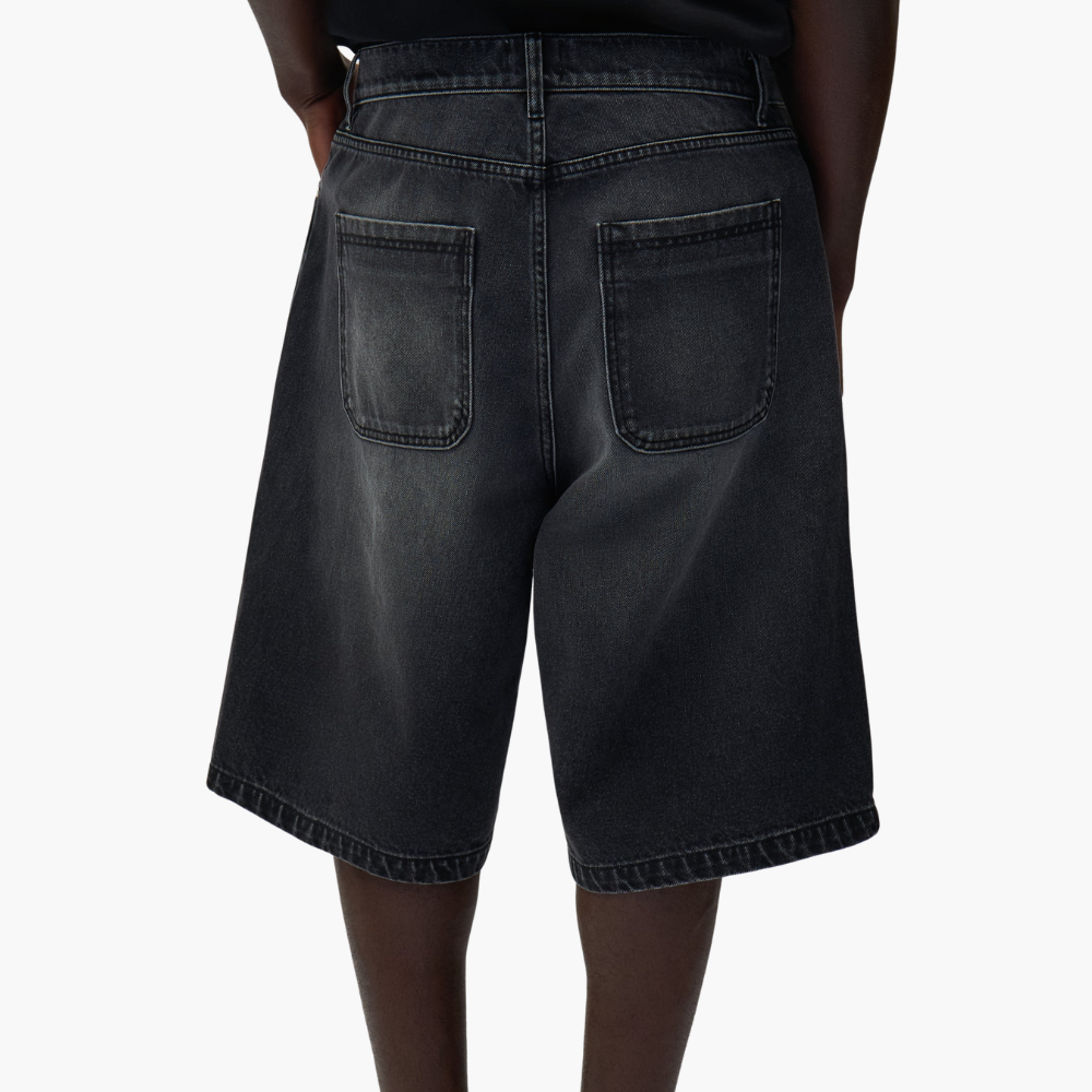 Round Pocket Denim Shorts
