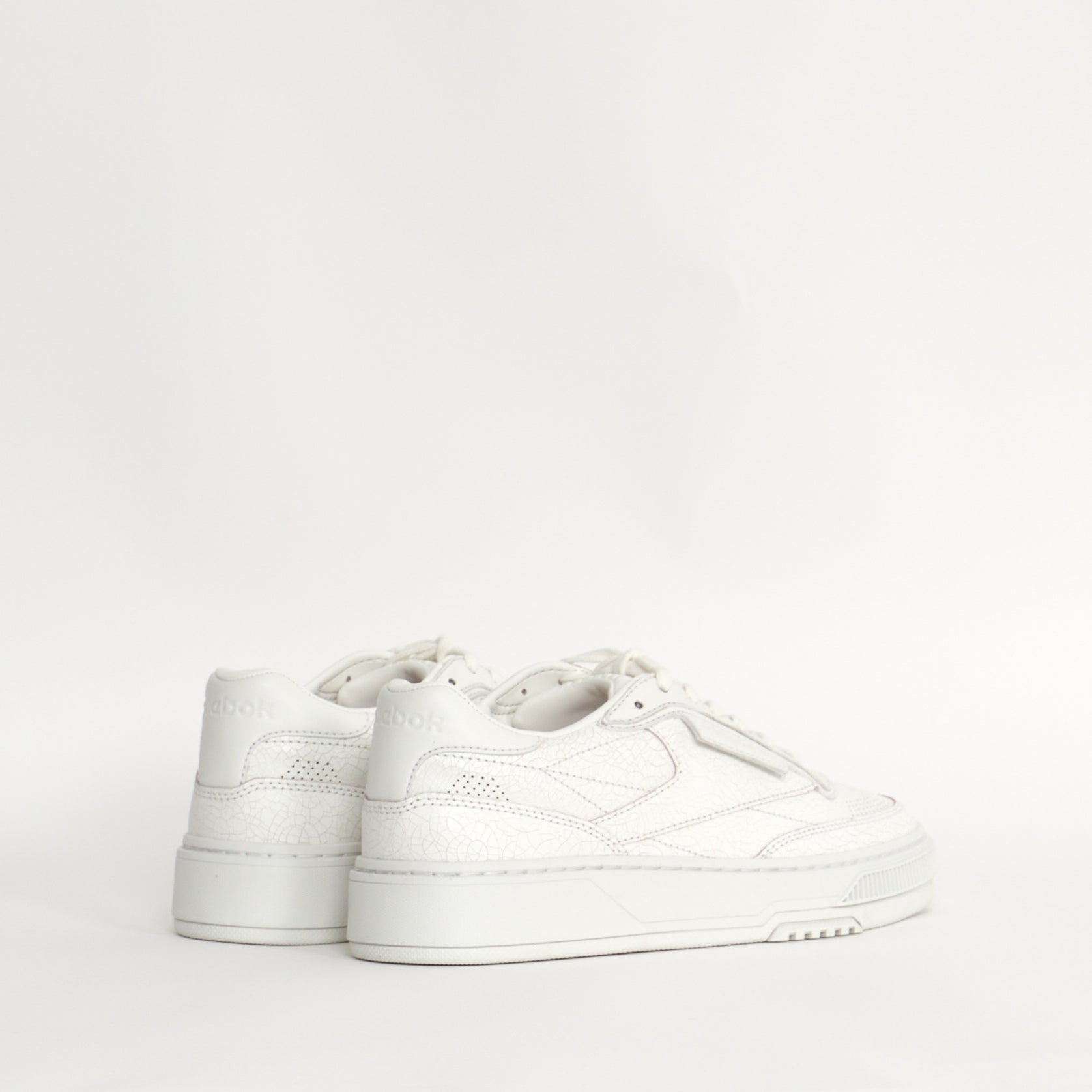 Sneakers Reebok LTD Club C Cuir Craqué Blanche