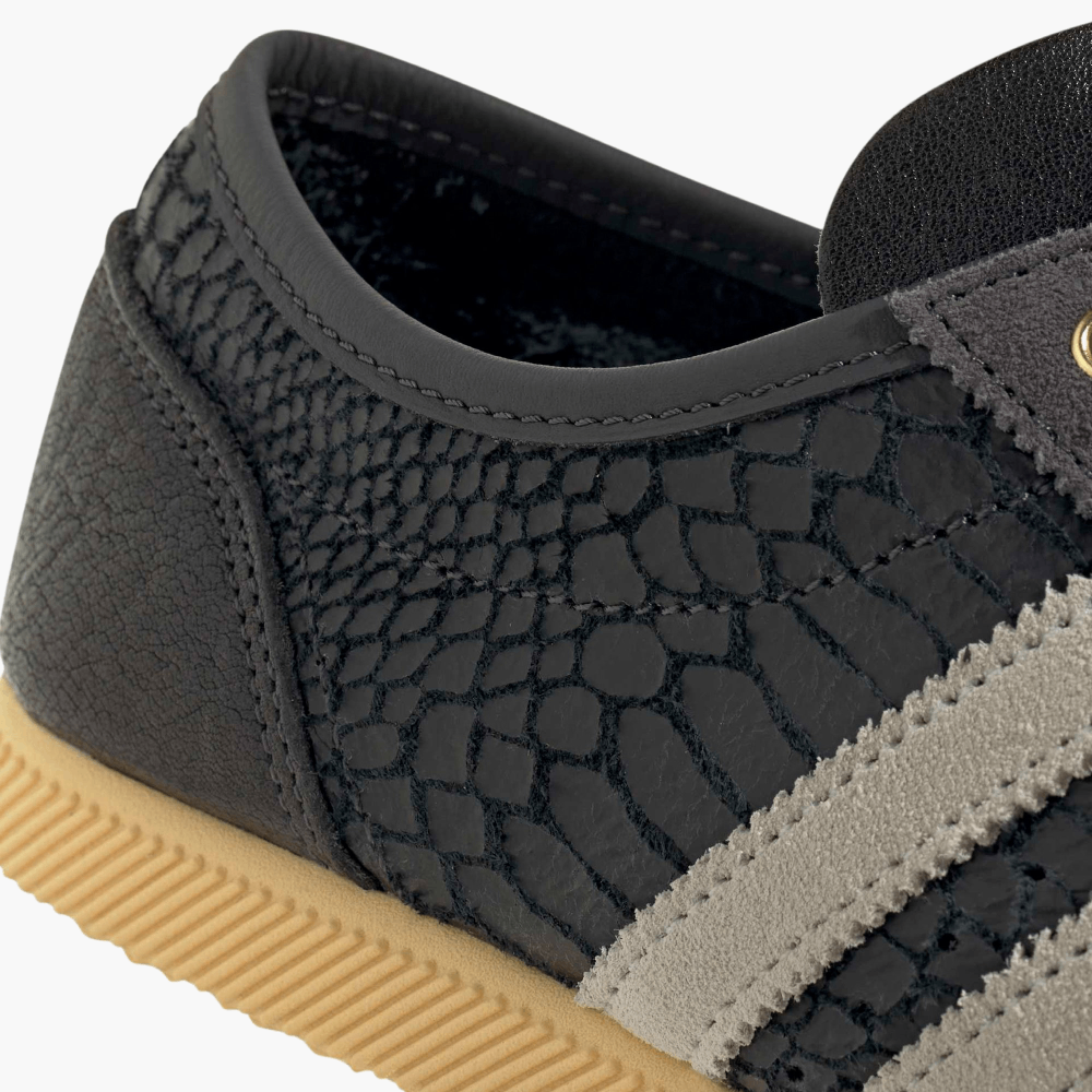 Sneakers Japan Decon