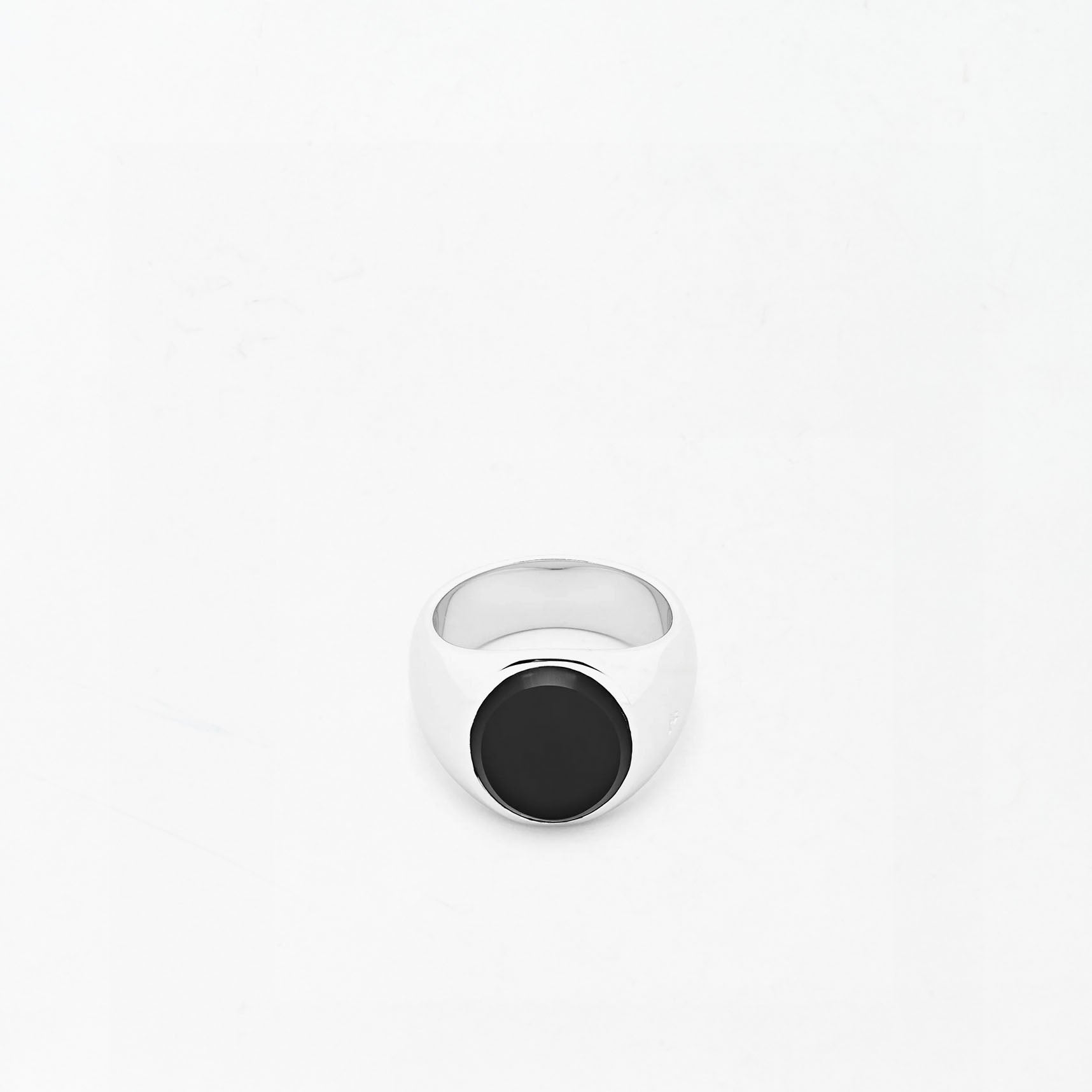 Bague Tom Wood Oval Black Onyx