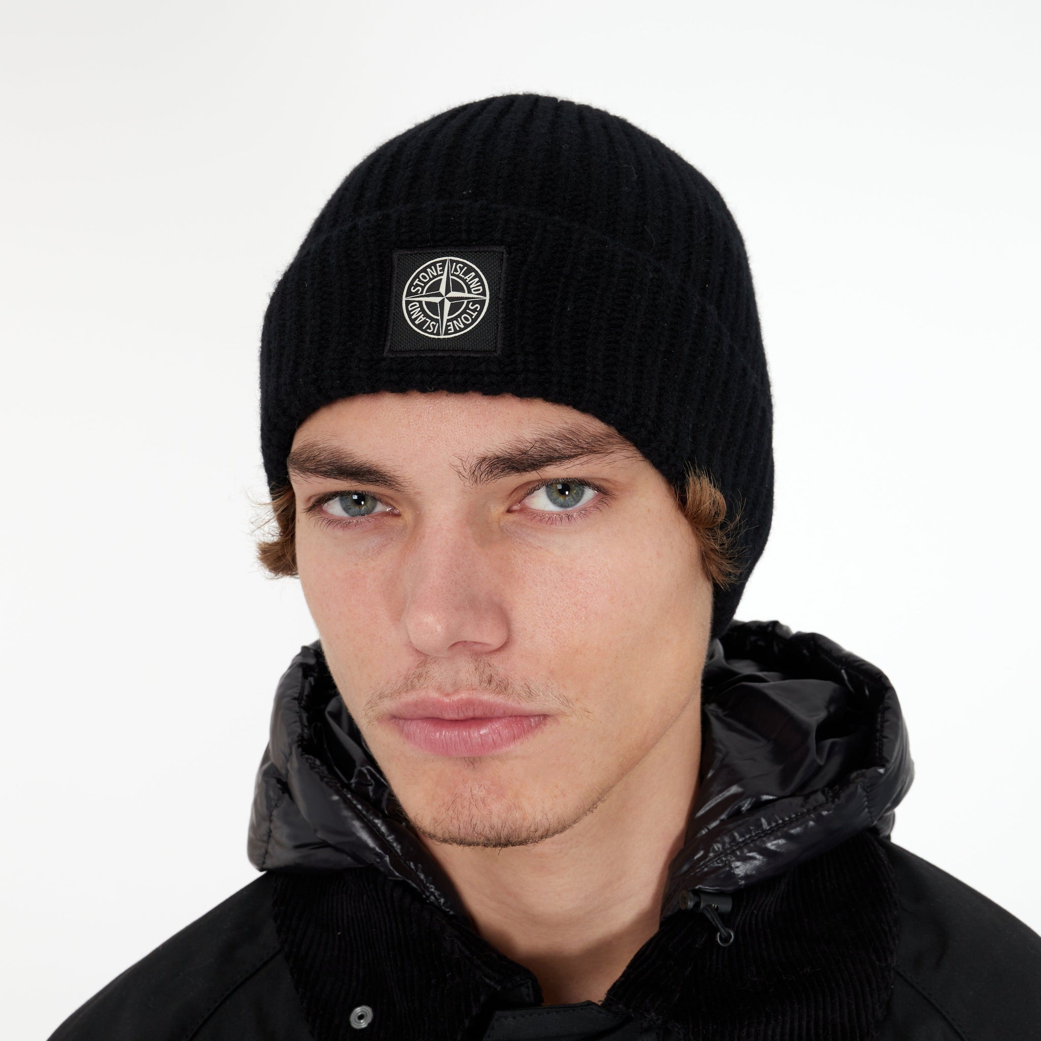 Bonnet en Laine Noir - Lesthete stone island